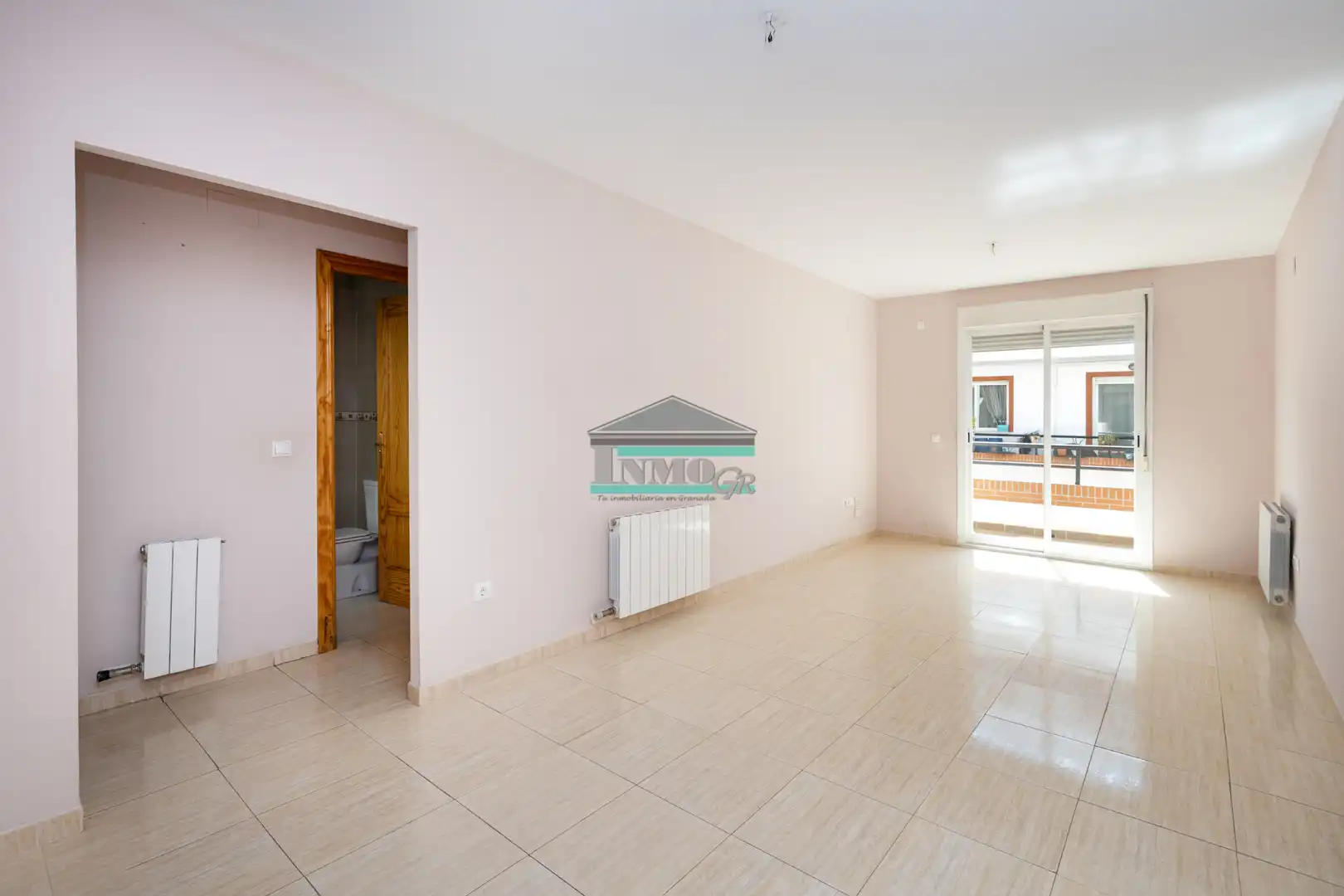 Wohnung zum Verkauf in Armilla mit Heizung, Terrasse und Balkon