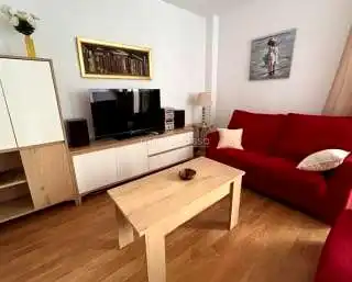 Sala d'estar de Pis de lloguer en La Línea de la Concepción amb Moblat