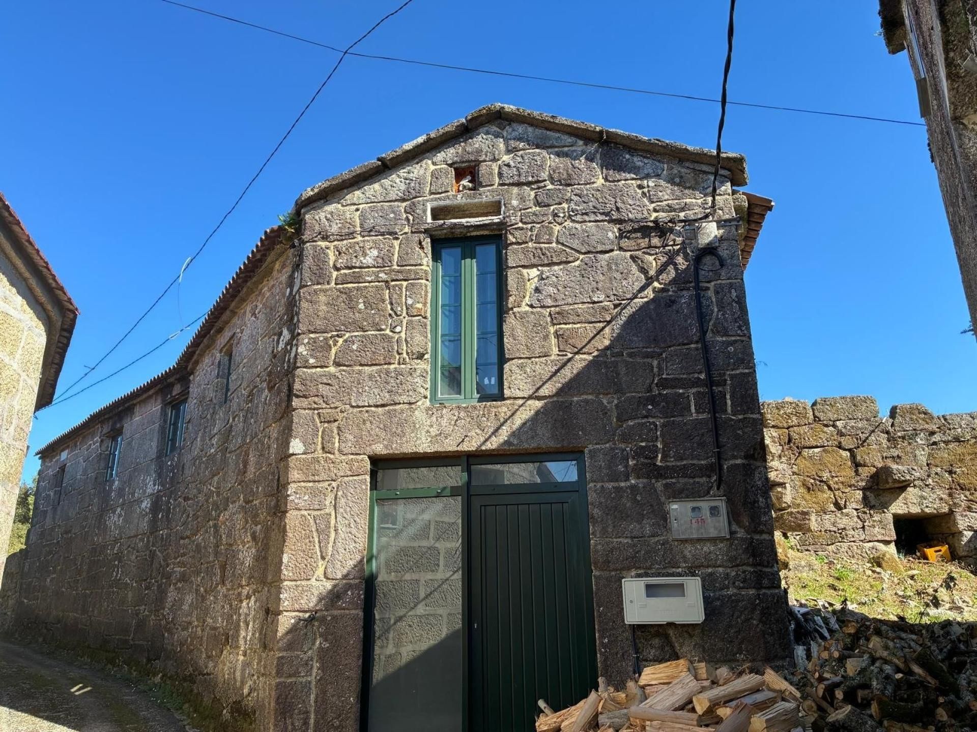 Außenansicht von Country house zum verkauf in A Lama  