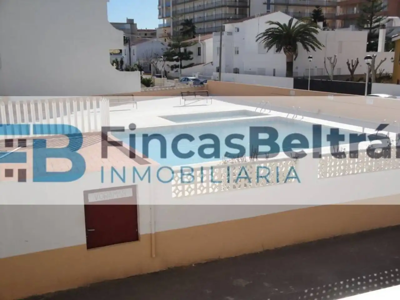Vista exterior de Casa adosada en venta en Peñíscola / Peníscola con Jardín privado, Terraza y Amueblado