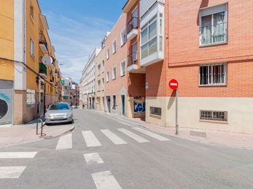 Pis amb ascensor en venda a Calle de Juan del Risco 24