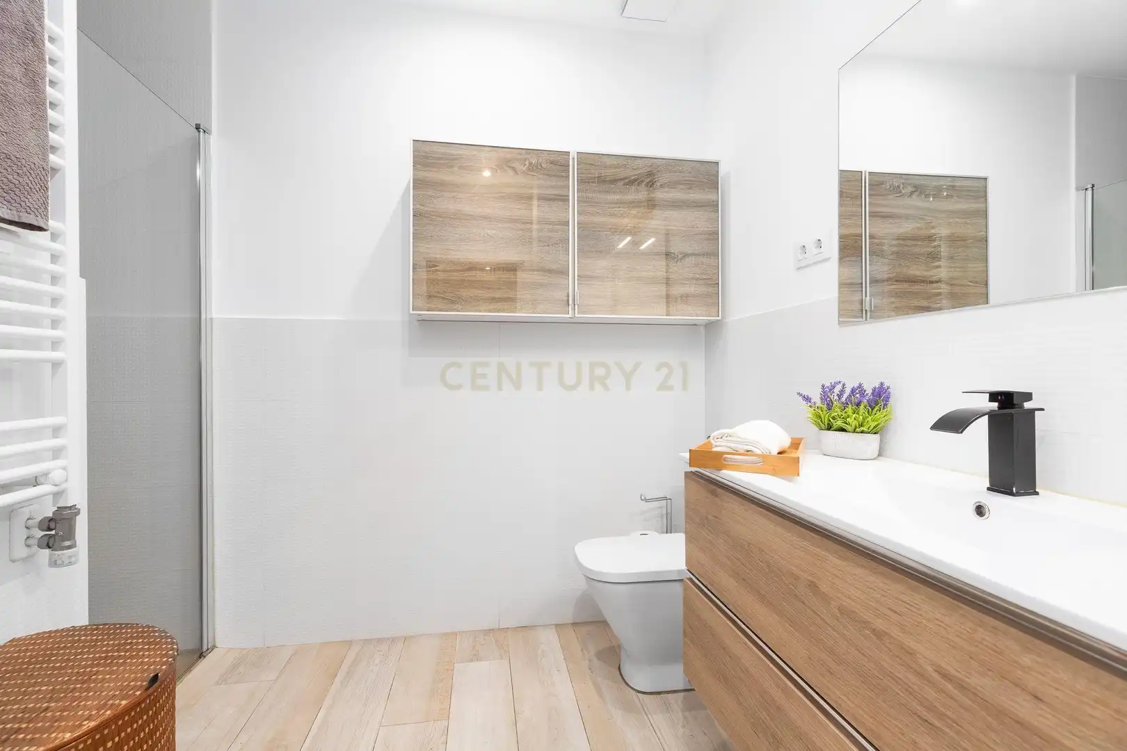 Bathroom of Apartments for sale in Mollet del Vallès  with Air Conditioner and Swimming Pool