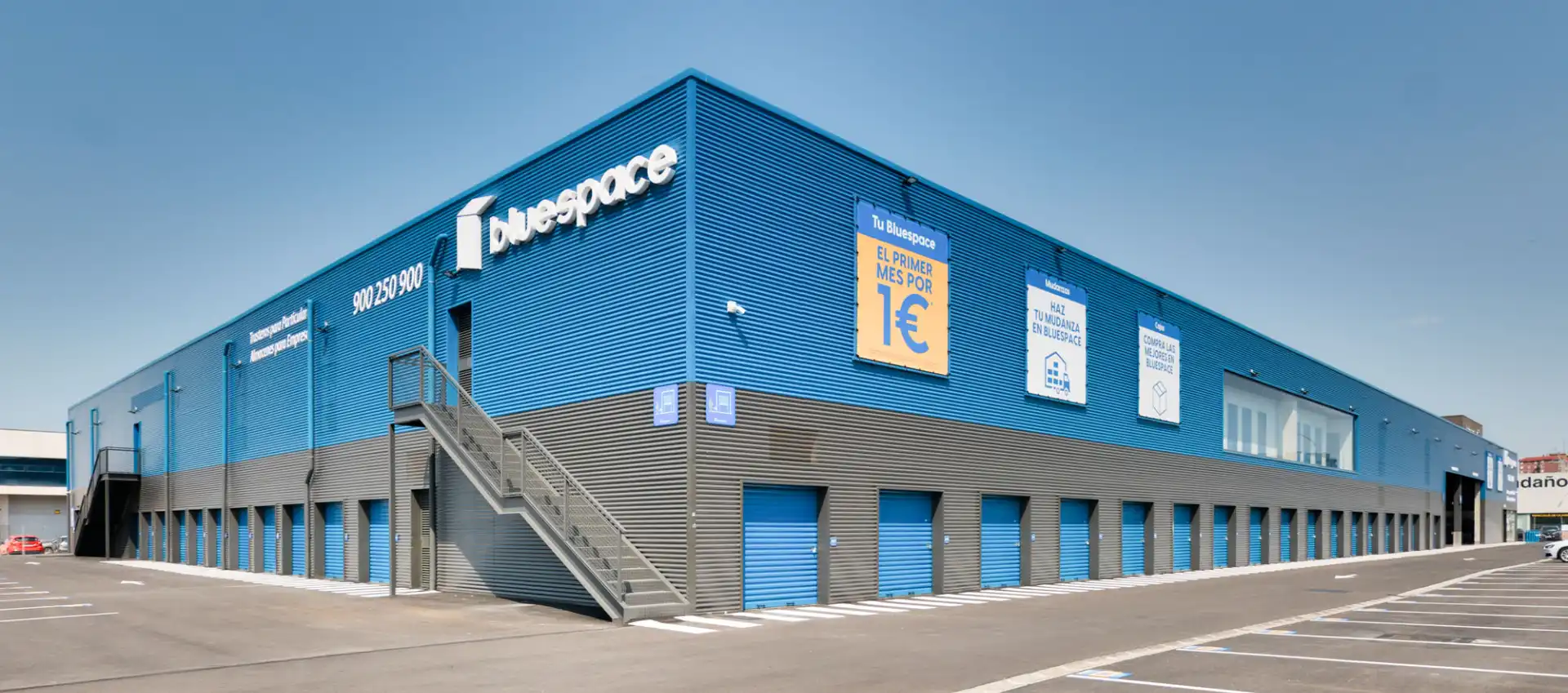Exterior view of Storage room for rent in Vitoria - Gasteiz  with Alarm