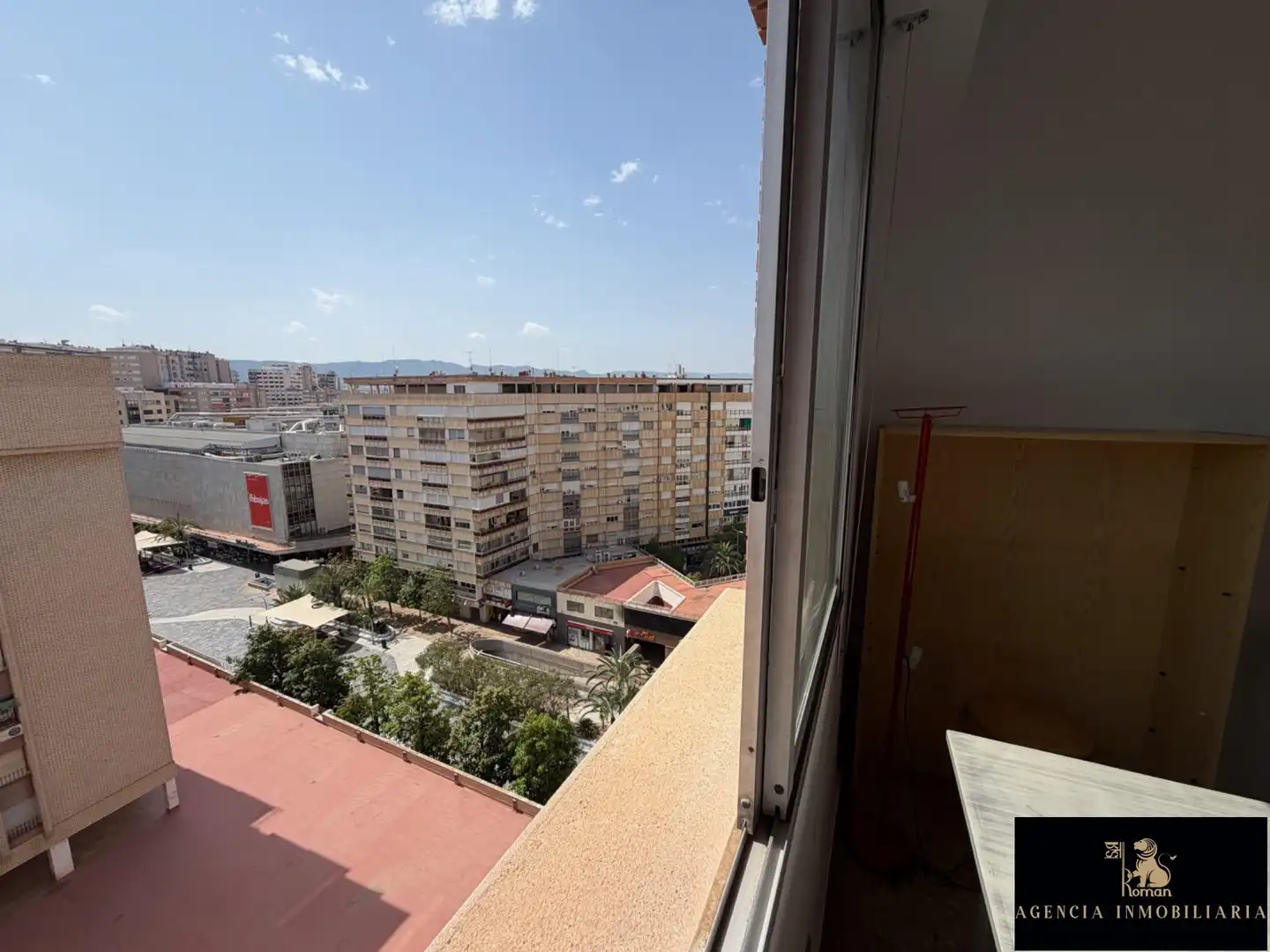 Habitación de Piso en venta en Murcia con Terraza y Balcón