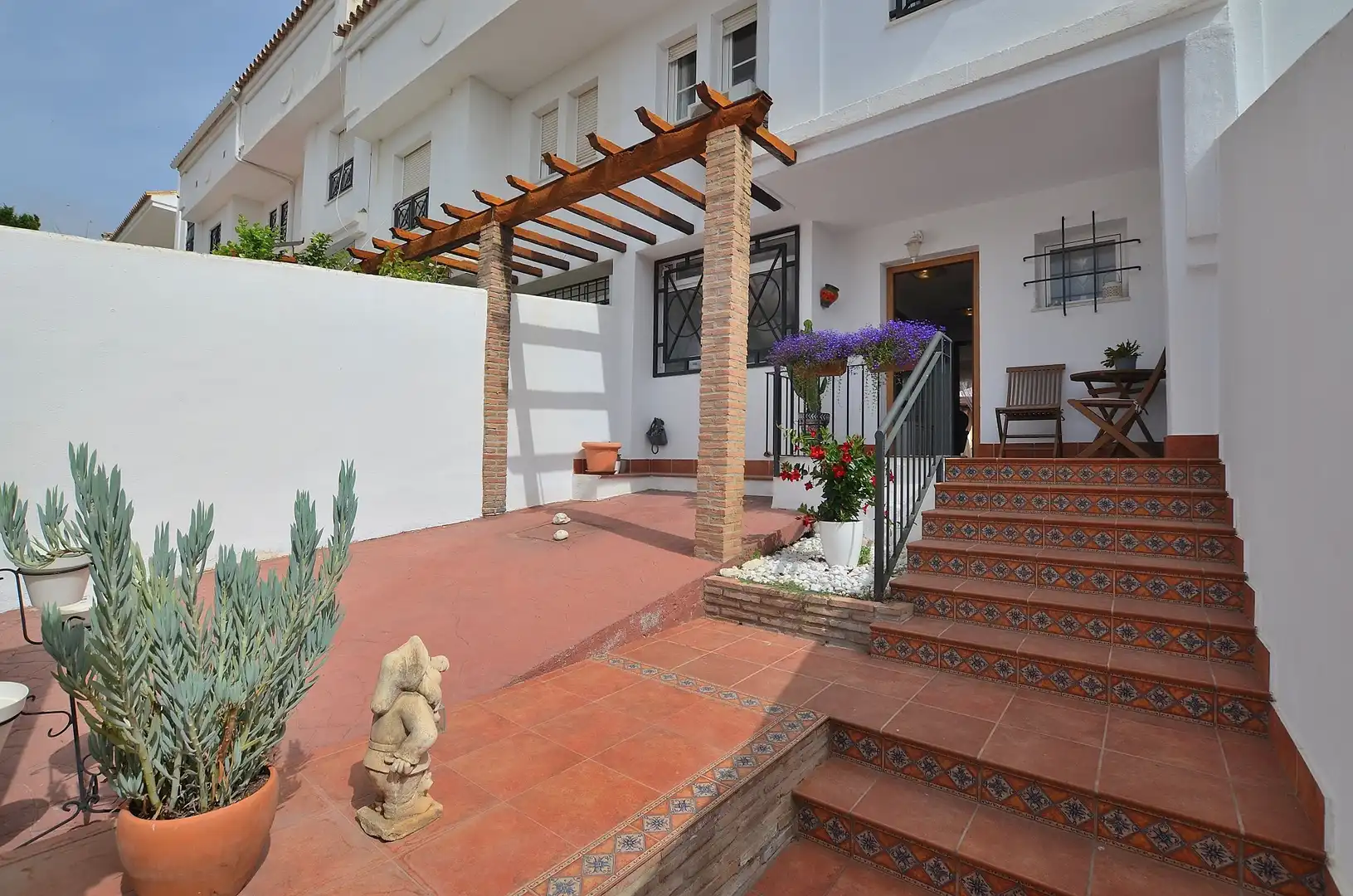 Jardí de Casa adosada en venda en Benalmádena amb Aire condicionat, Terrassa i Forn