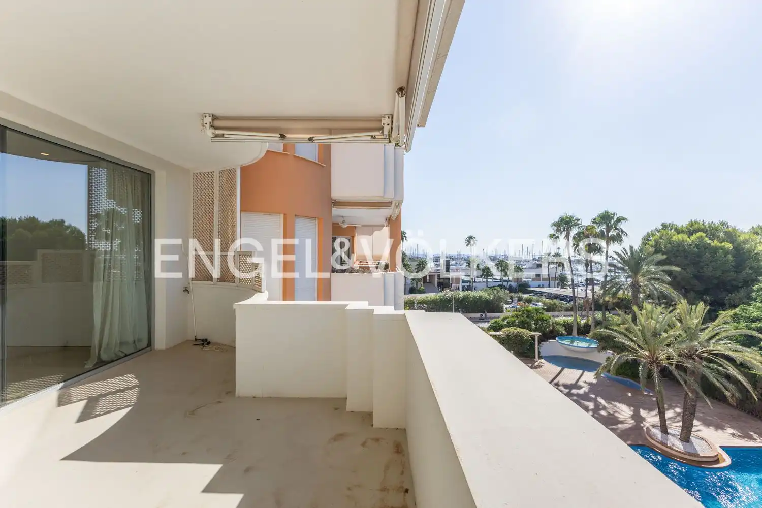Terrace of Flat for rent in Dénia  with Air Conditioner, Heating and Parquet flooring