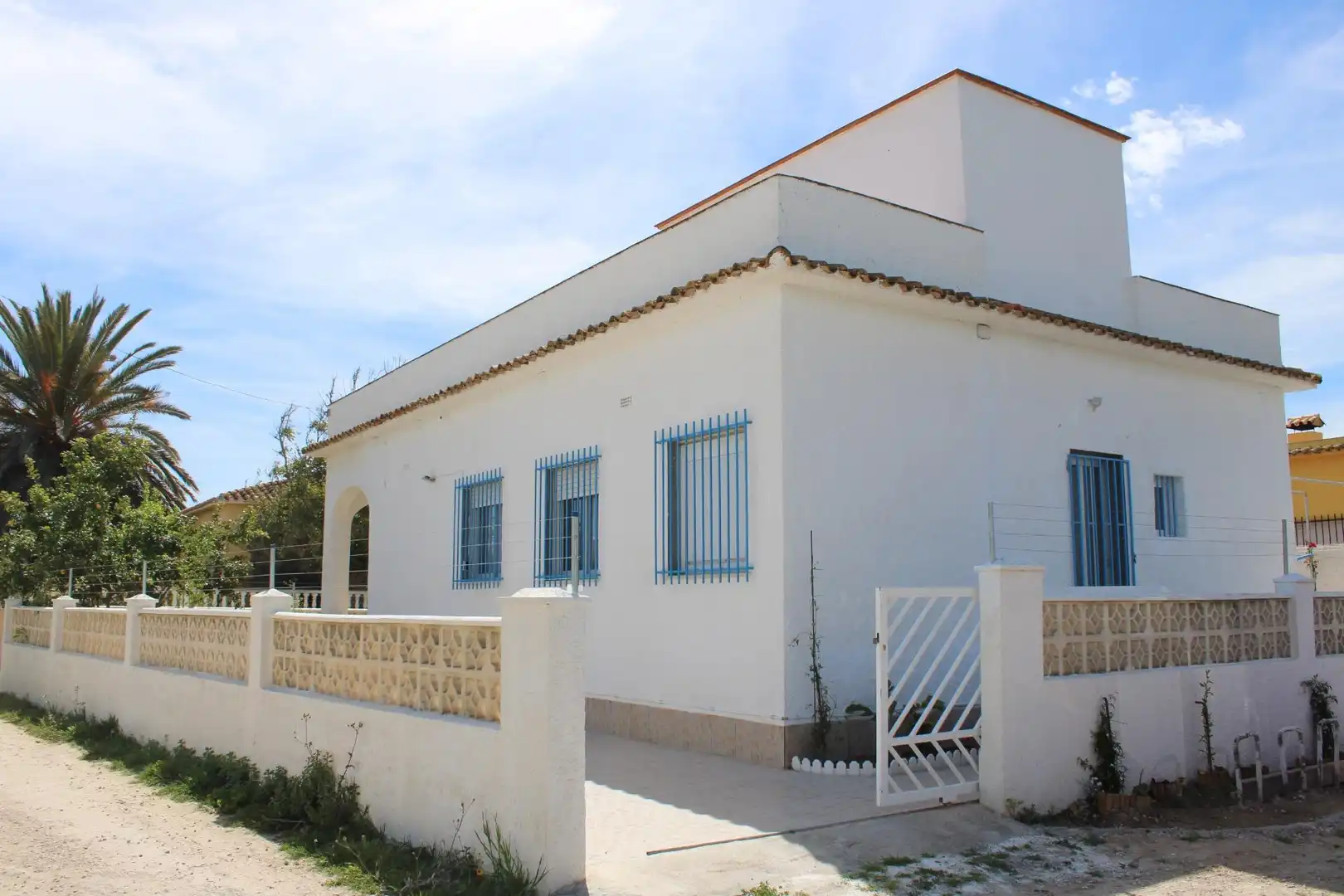 Exterior view of Houses for rent in Oliva  with Air Conditioner, Heating and Private garden