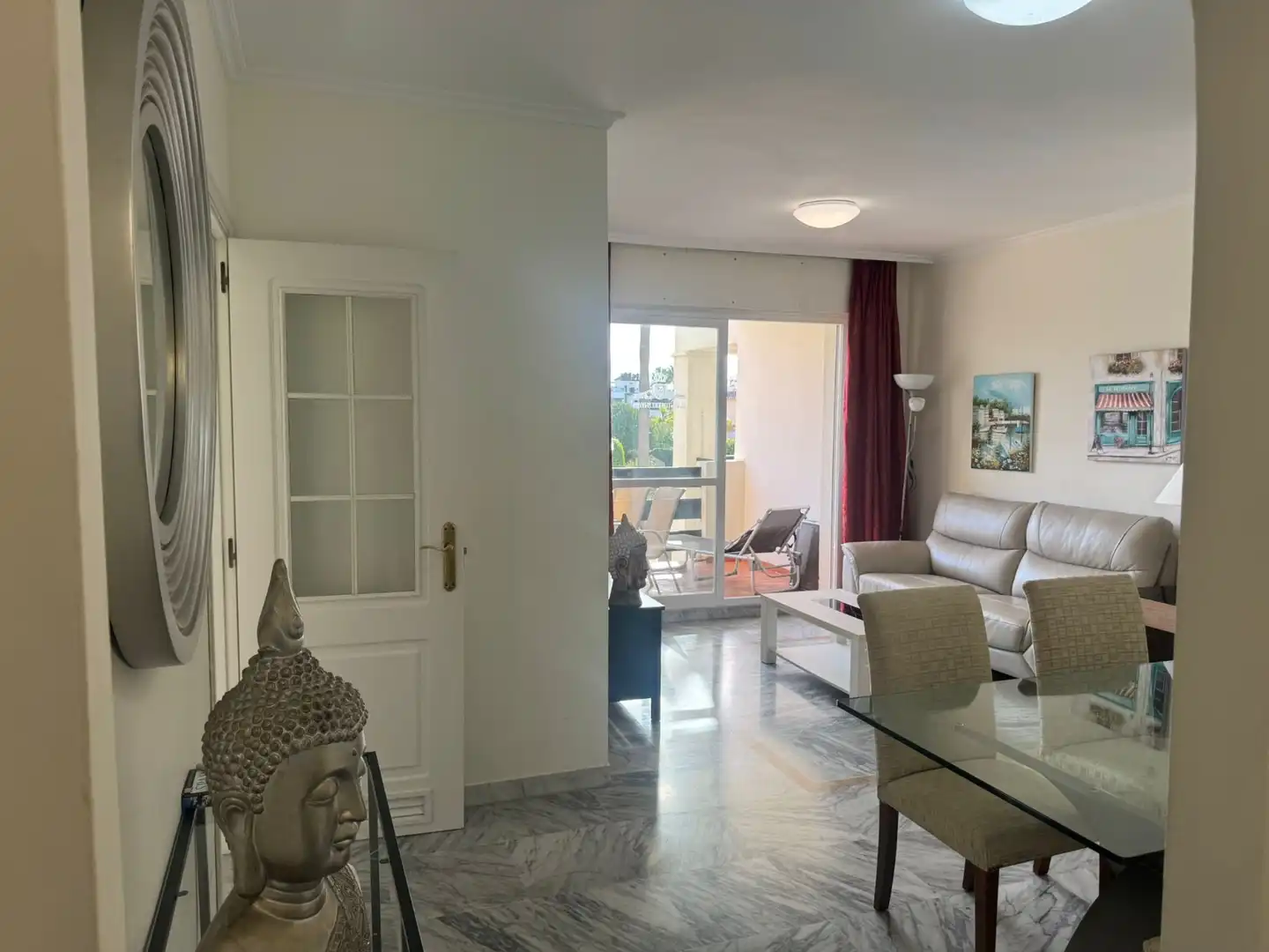 Living room of Flat for rent in Marbella  with Air Conditioner, Terrace and Furnished