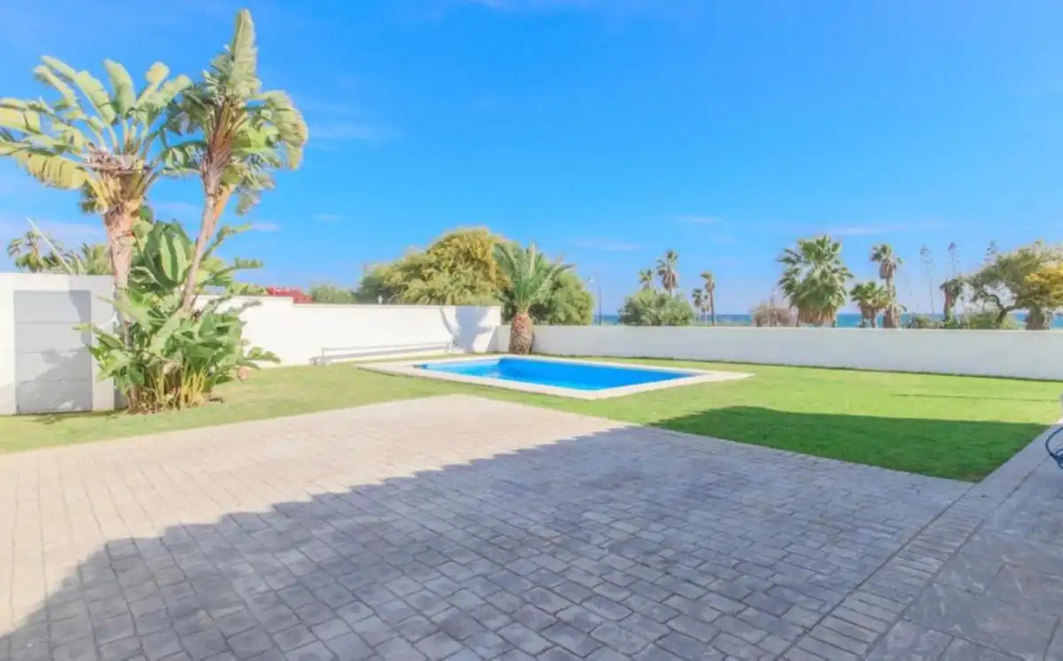 Jardín de Casa o chalet de alquiler en Estepona con Aire acondicionado, Piscina y Amueblado