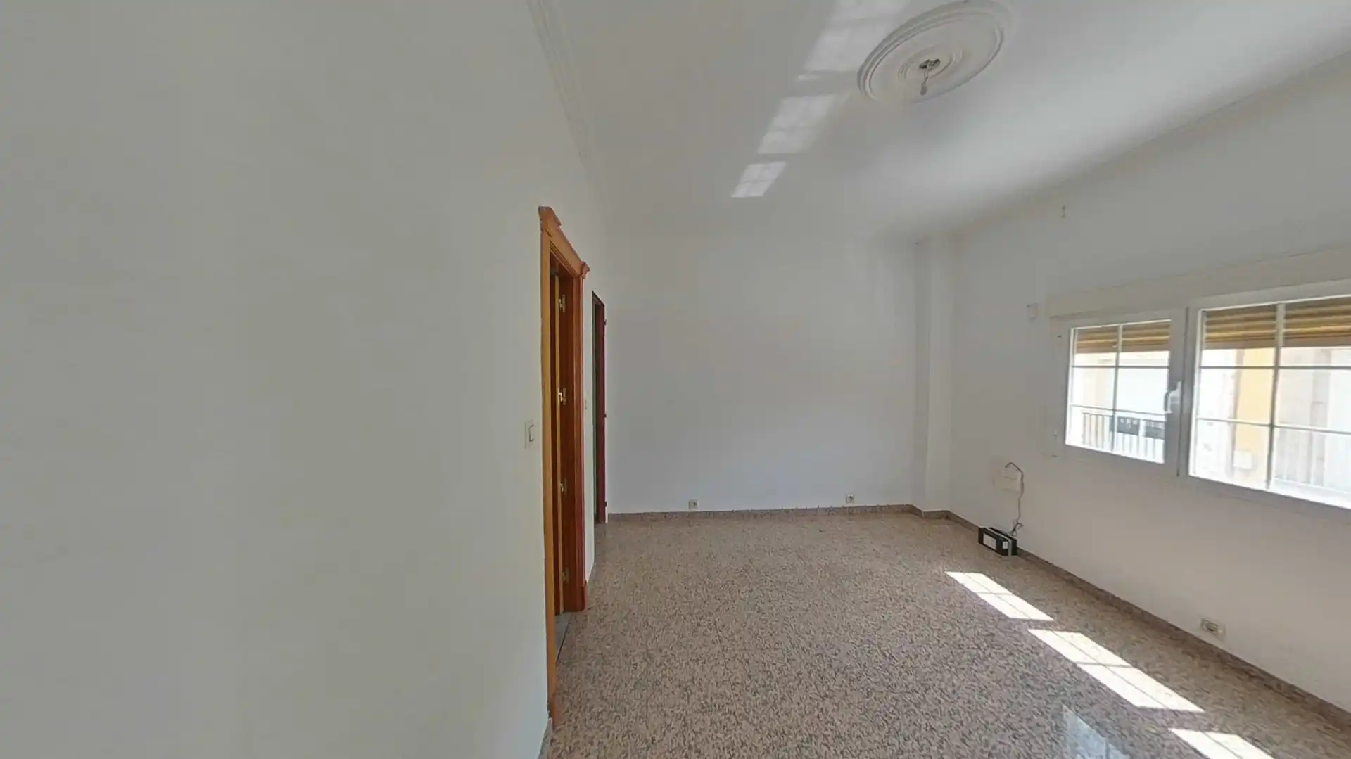 Casa adosada en venta en Baeza con Terraza