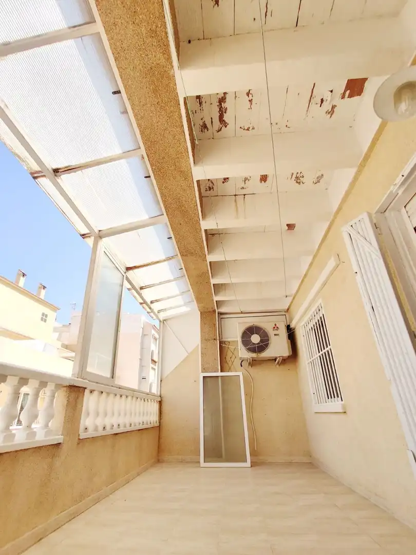 Terrassa de Àtic en venda en Torrevieja amb Terrassa i Piscina comunitària