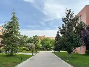 Vista exterior de Pis en venda en Pozuelo de Alarcón amb Traster, Alarma i Piscina comunitària