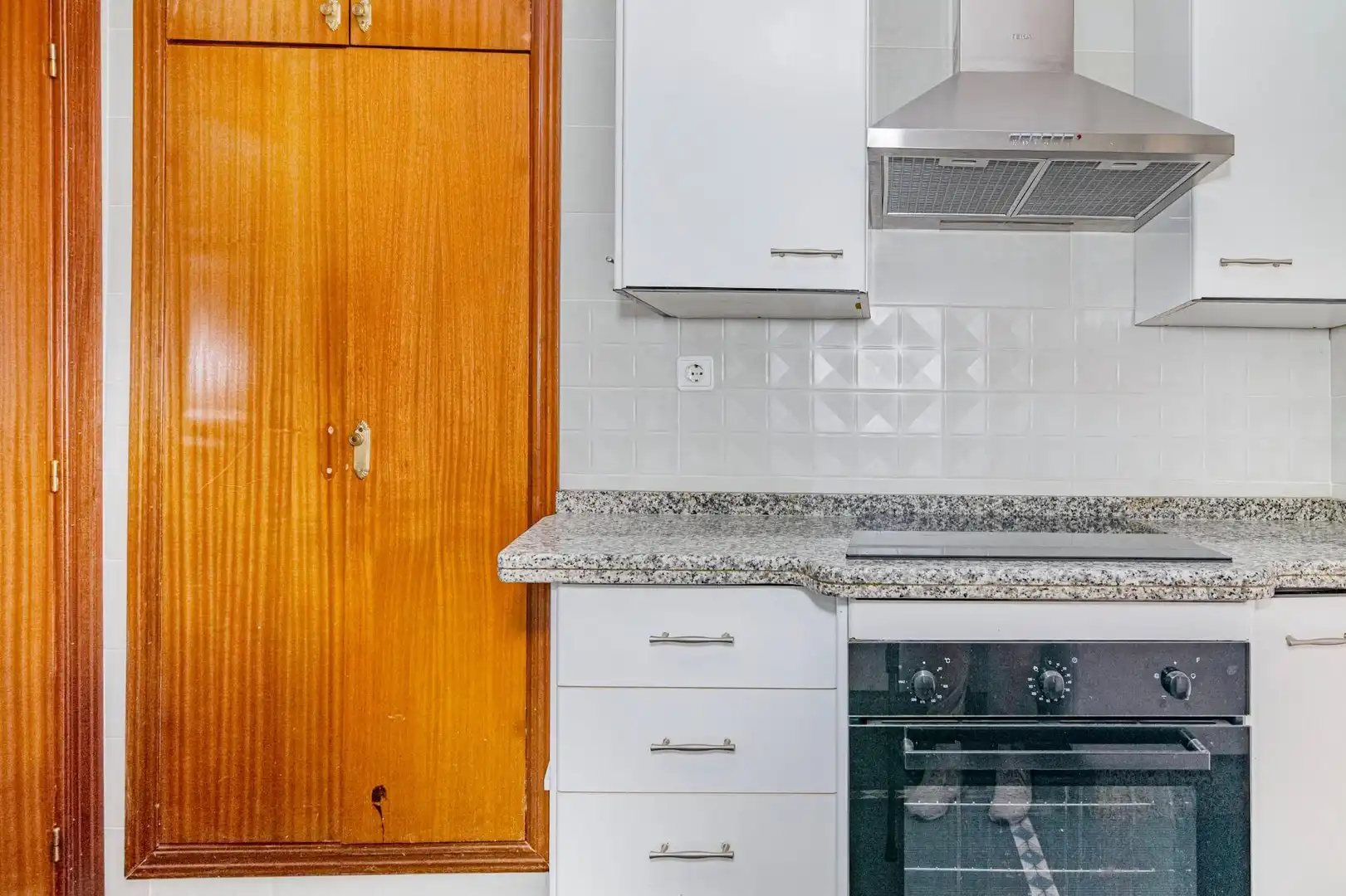 Kitchen of Detached homes for sale in Cúllar Vega  with Storage room and Alarm