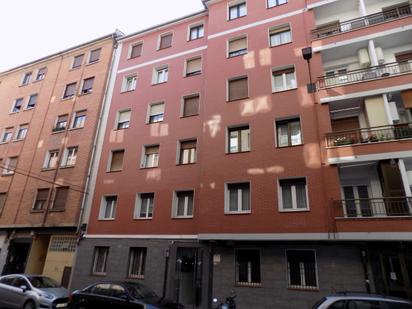 Exterior view of Flat for sale in Bilbao   with Heating, Terrace and Furnished