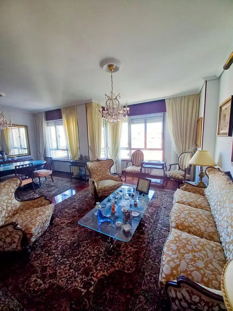 Sala de estar de Piso en venta en Torrelavega  con Calefacción, Terraza y Trastero