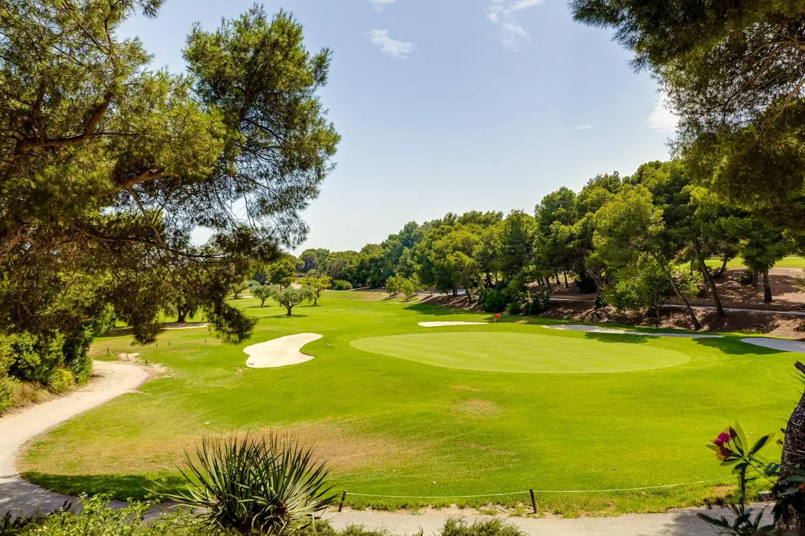 Vista exterior de Casa o chalet en venta en Orihuela con Aire acondicionado, Calefacción y Jardín privado