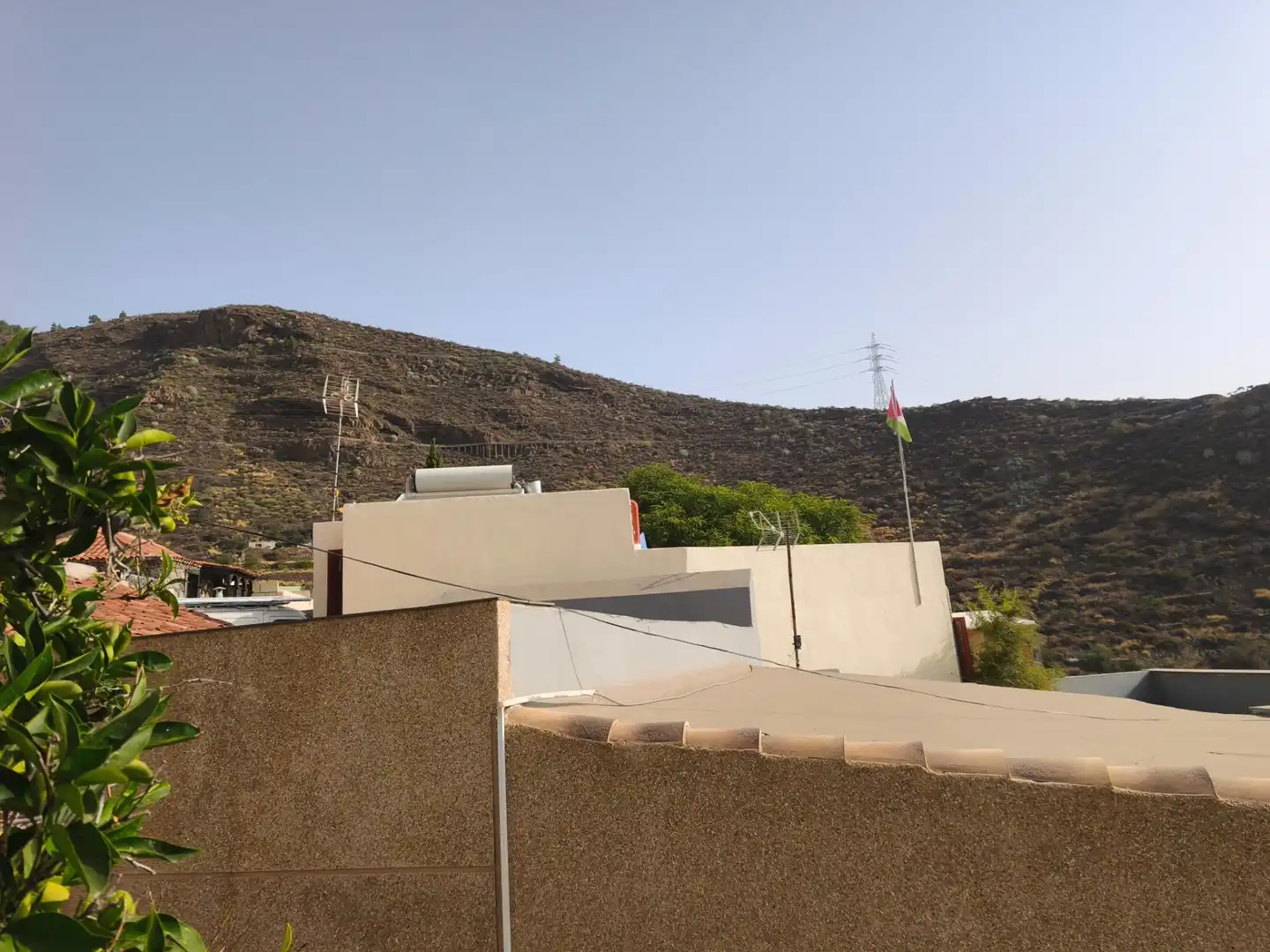 Vista exterior de Casa o xalet en venda en Candelaria amb Aire condicionat, Jardí privat i Terrassa