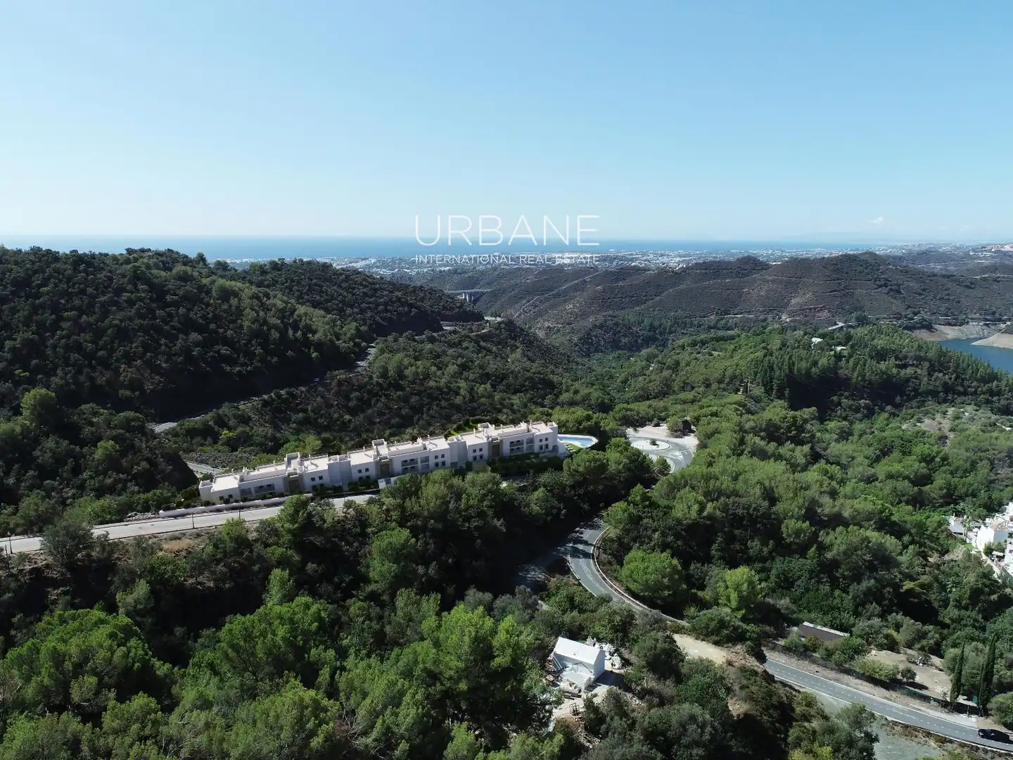 Exterior view of Flat for sale in Istán  with Air Conditioner, Terrace and Swimming Pool