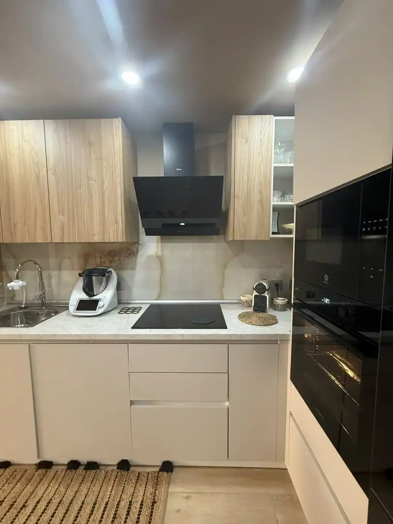 Cuina de Apartament en venda en Adeje amb Moblat i Piscina comunitària