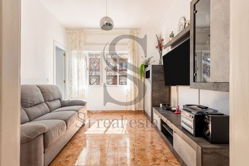 Vista exterior de Piso en venta en  Barcelona Capital con Horno
