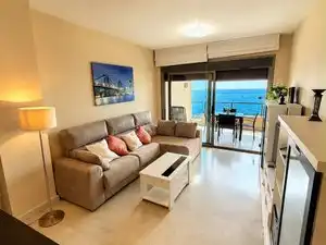 Wohnzimmer von Wohnung zur Miete in Almuñécar mit Klimaanlage, Terrasse und Möbliert