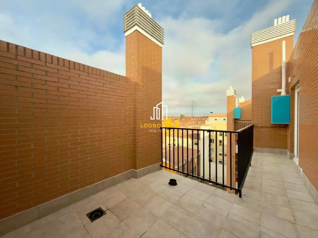 Terrasse von Wohnung zum Verkauf in Lardero mit Heizung, Parkett und Terrasse