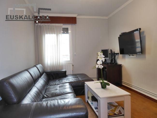 Living room of Flat for sale in Bilbao   with Heating