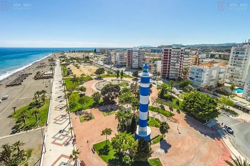Vista exterior de Pis en venda en Vélez-Málaga