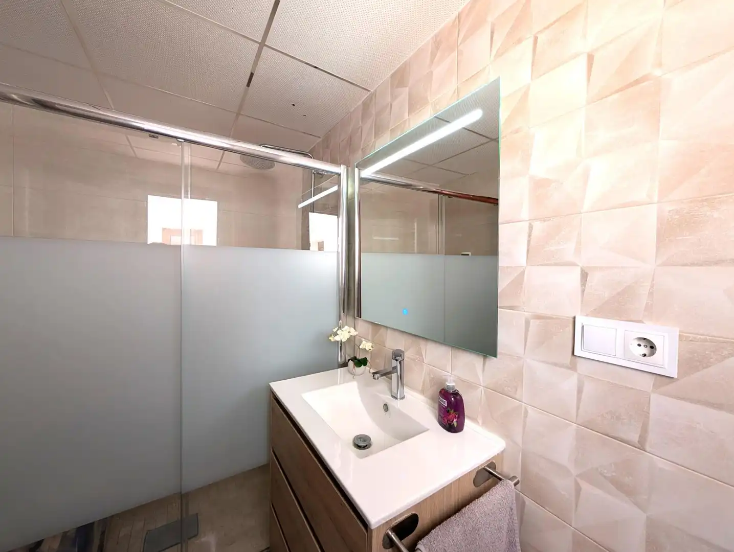 Casa adosada en venta en Calle RIU SEGURA, Castalla