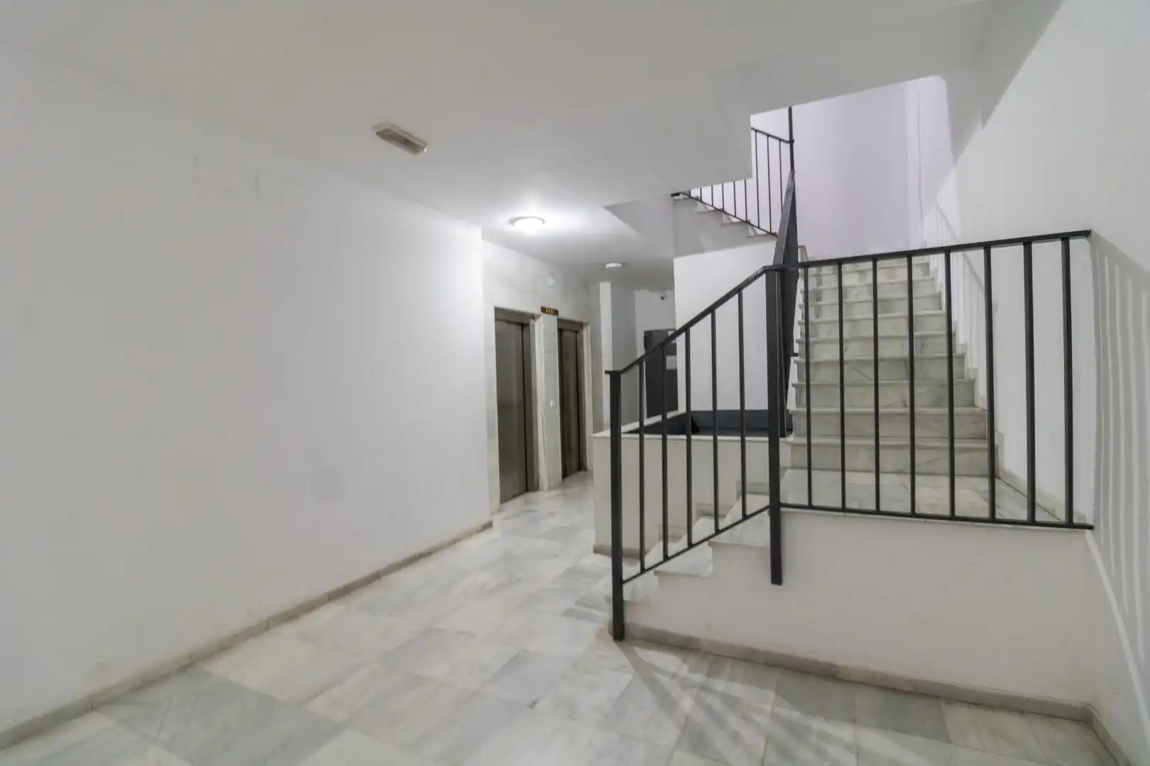 Piso en venta en Almería con Aire acondicionado