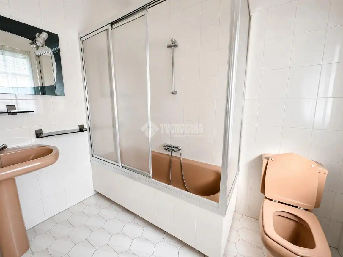 Baño de Casa o chalet en venta en Torrijos con Calefacción, Terraza y Piscina