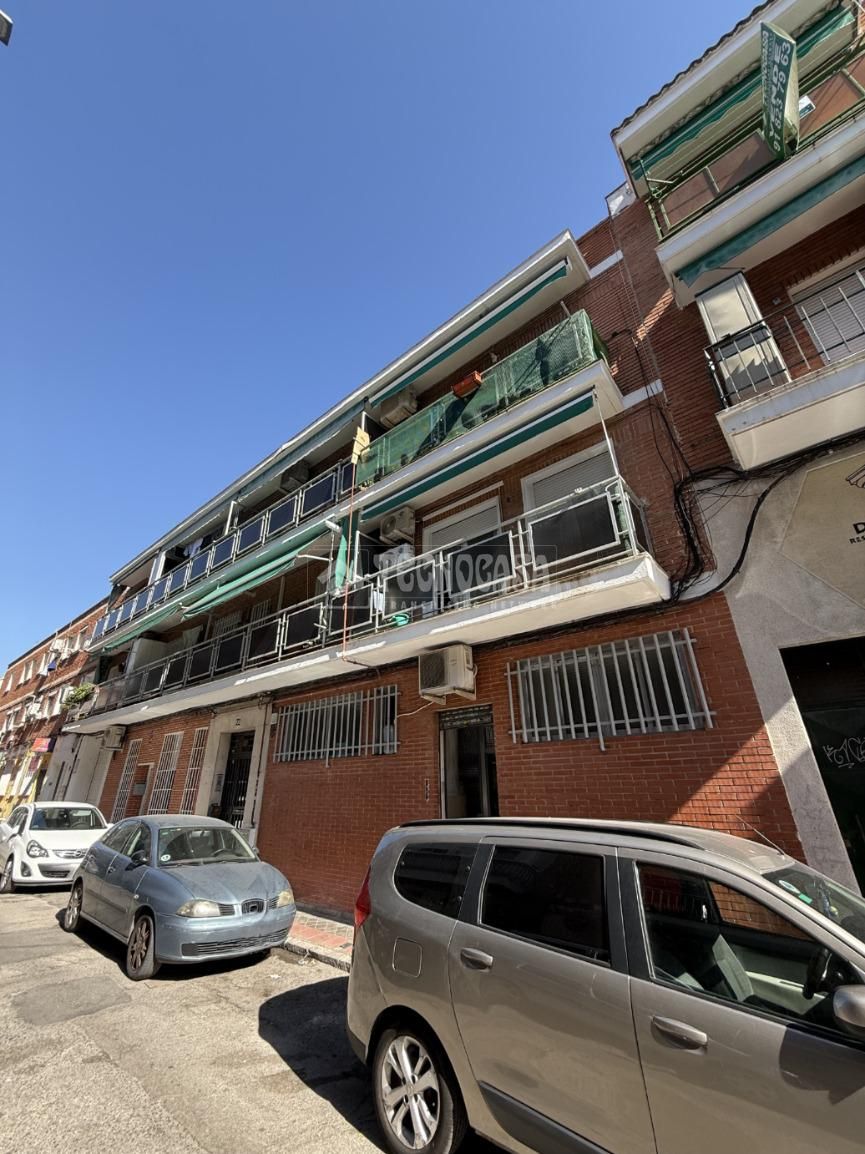 Exterior view of Flat for sale in  Madrid Capital  with Heating and Balcony