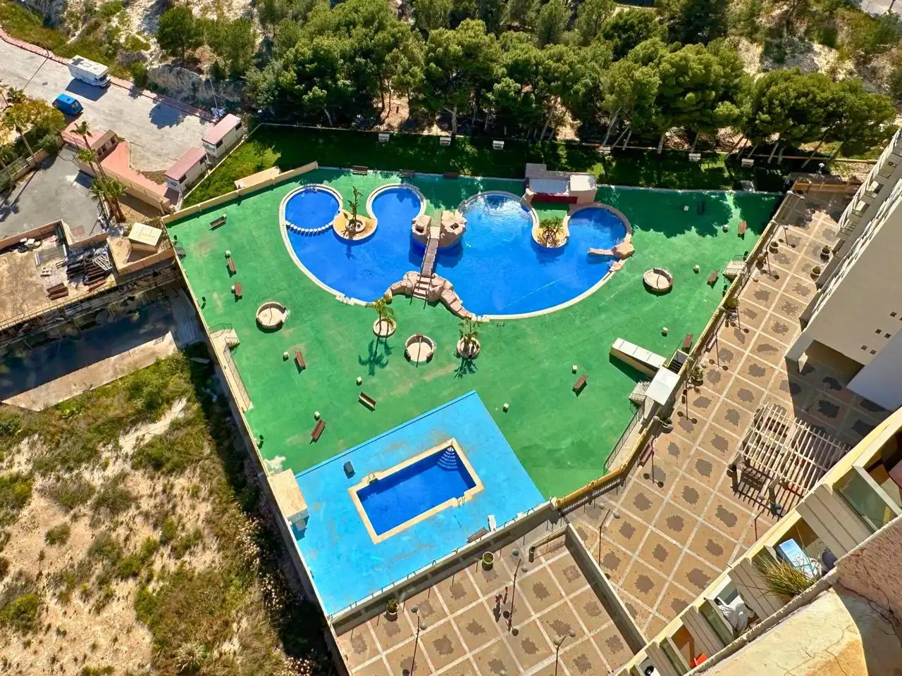 Piscina de Piso en venta en Villajoyosa / La Vila Joiosa con Aire acondicionado, Terraza y Amueblado