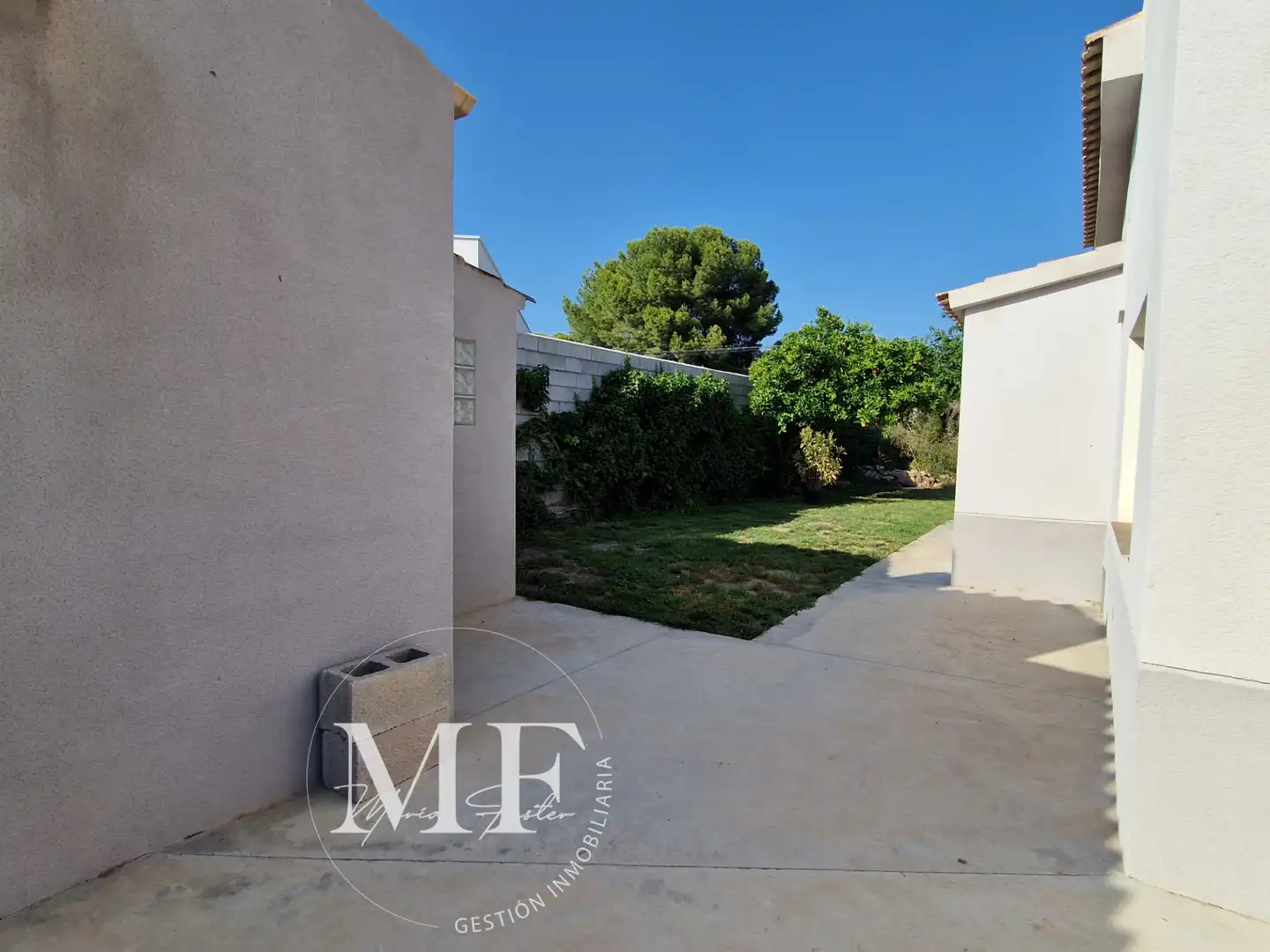 Garden of Houses for sale in Mutxamel  with Air Conditioner, Heating and Private garden