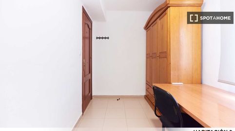 Photo 2 of Flat for rent in Barrio de los Remedios, Sevilla Capital