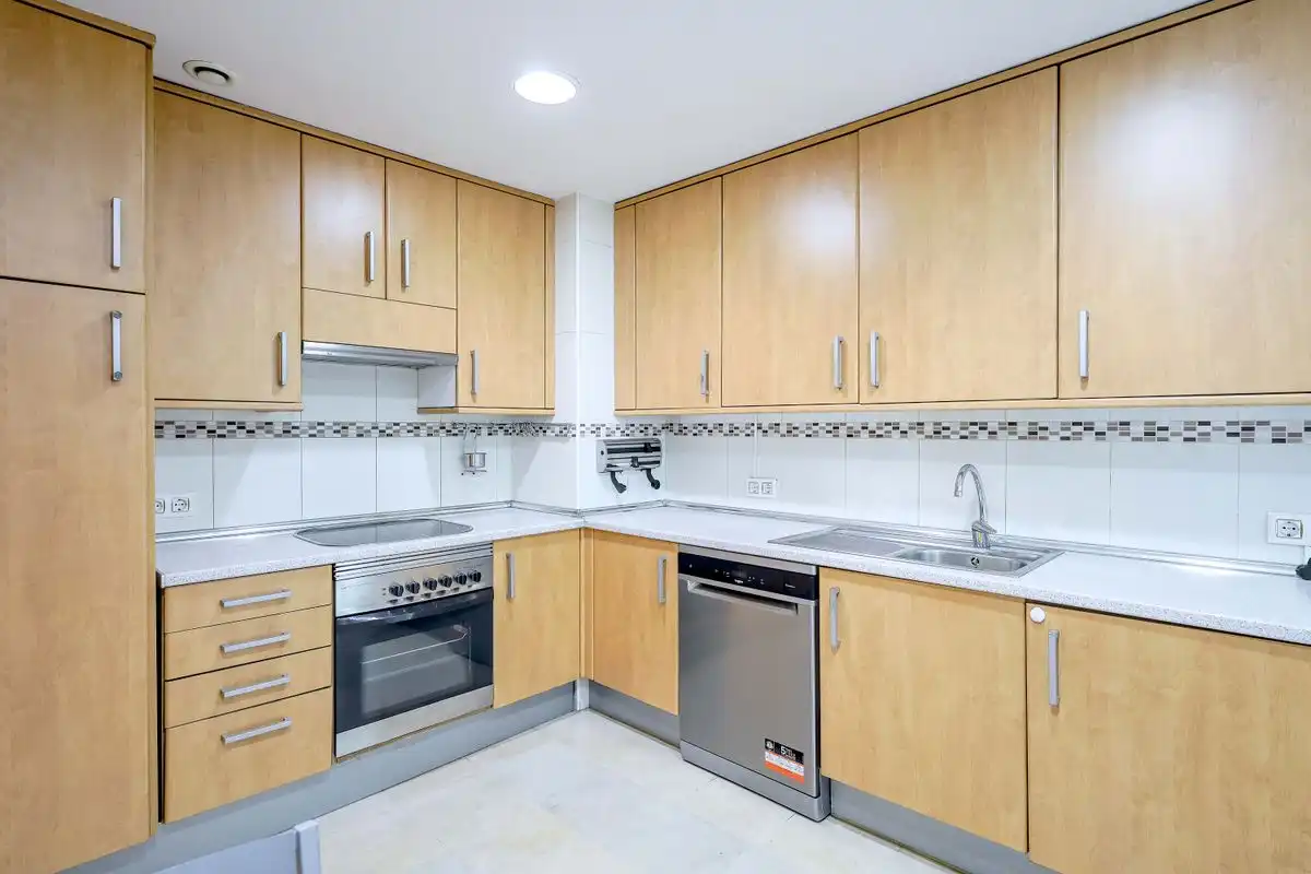 Flat with pool for sale in C. de Américo Castro, imagen 16