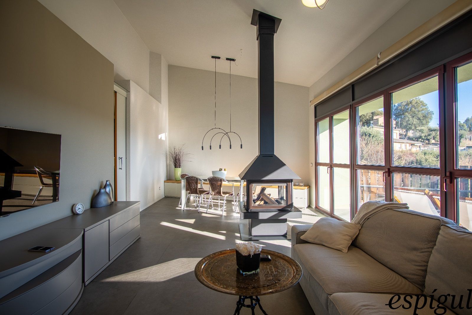 Sala d'estar de Casa o xalet en venda en Sant Joan Les Fonts amb Calefacció, Parquet i Terrassa