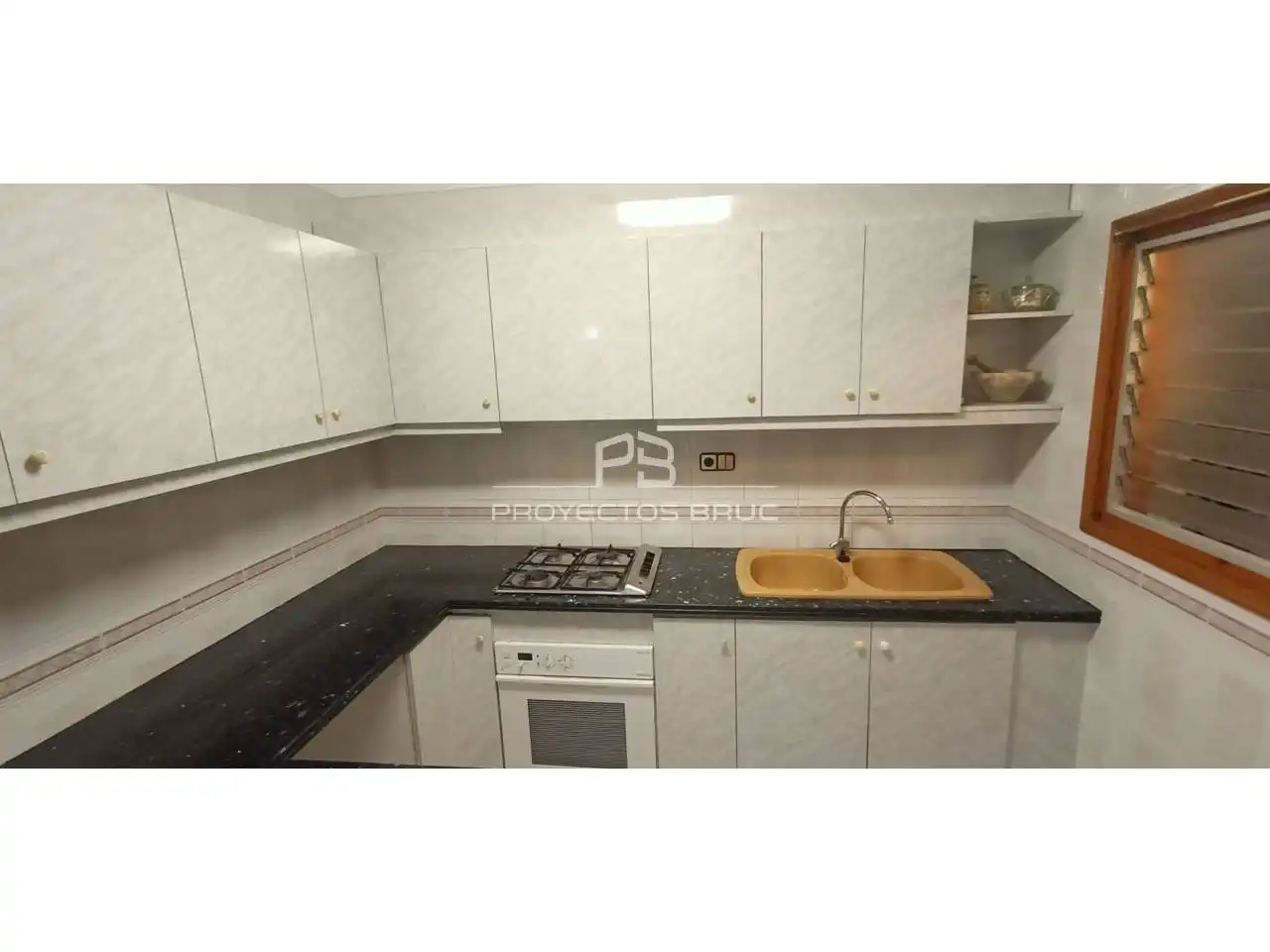 Cocina de Piso de alquiler en Esparreguera con Calefacción y Balcón