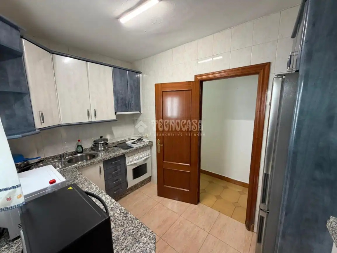 Cocina de Piso en venta en Jaén con Balcón