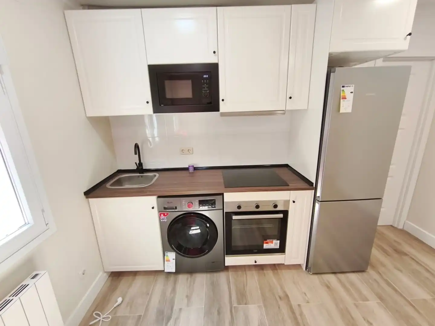 Kitchen of Flat for rent in Madrid  with Heating and Furnished