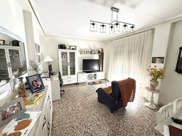 Flat with lift for sale in Elche ciudad