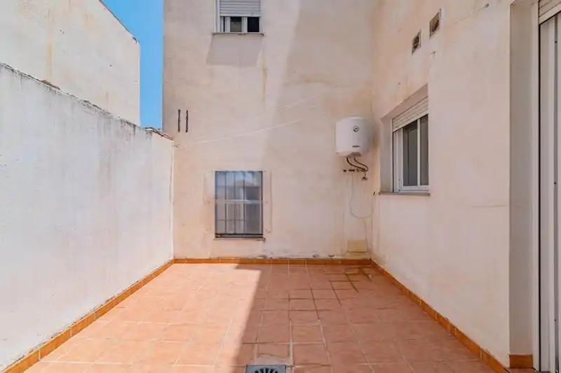 Terraza de Piso en venta en La Zubia con Amueblado