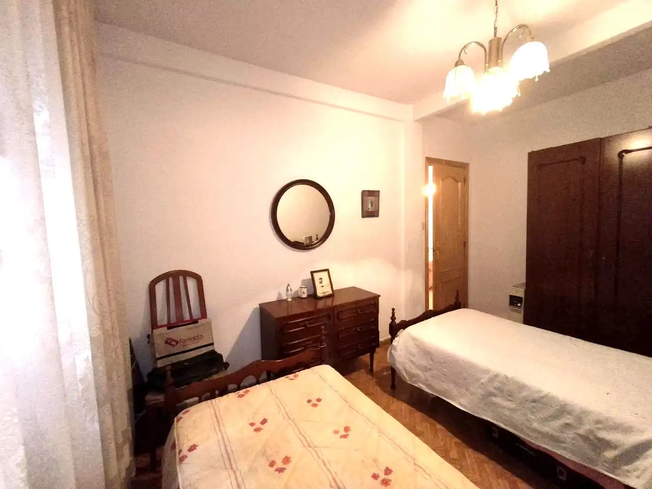 Habitación de Piso en venta en Madrid con Calefacción, Parquet y Terraza