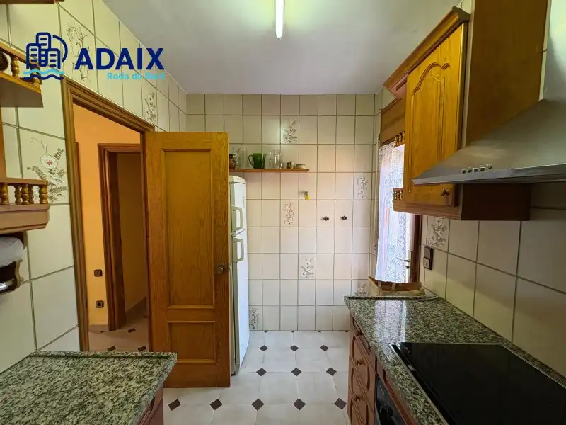Cocina de Casa o chalet en venta en Roda de Berà con Terraza, Trastero y Horno