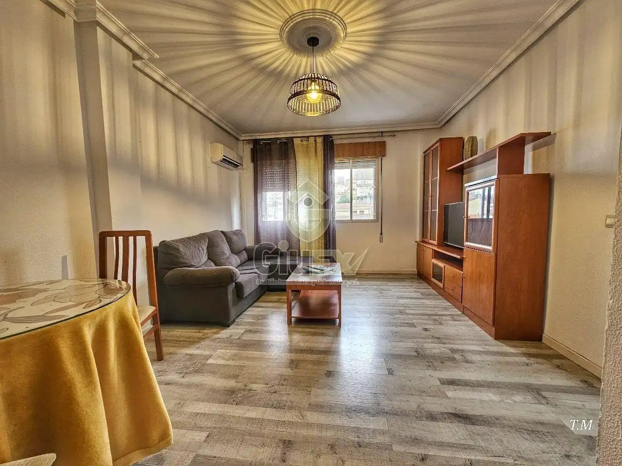 Sala d'estar de Pis de lloguer en Cáceres amb Aire condicionat, Calefacció i Terrassa
