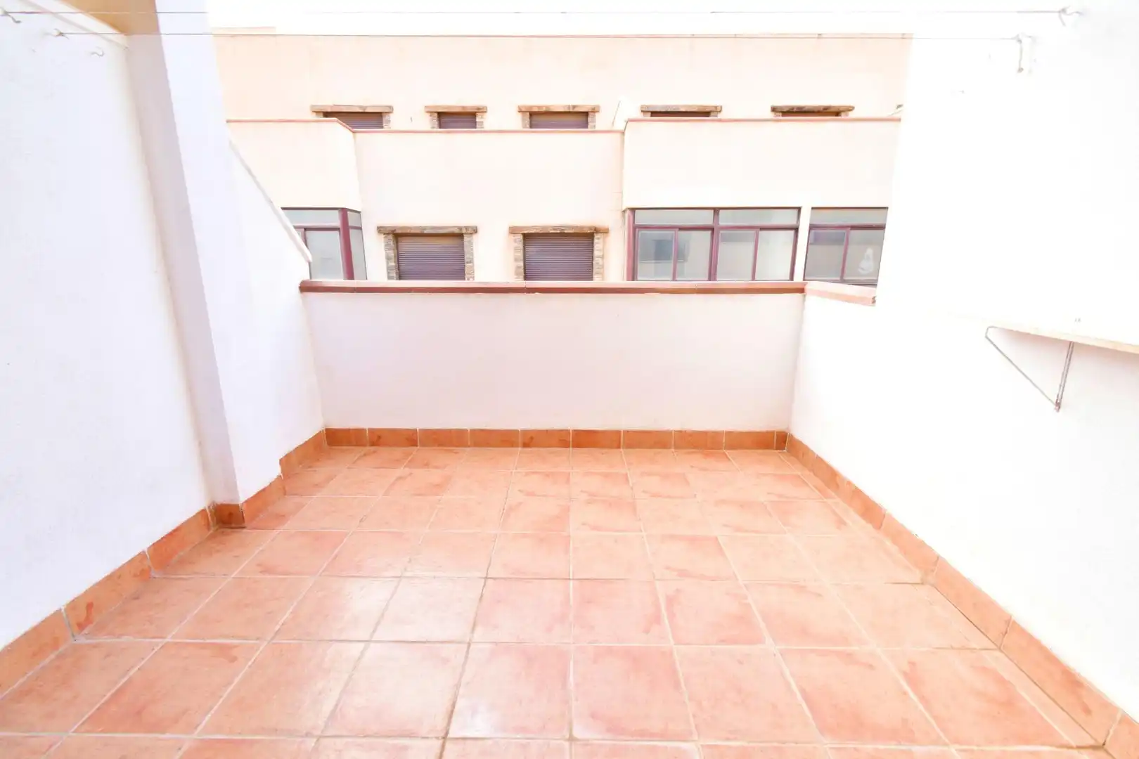 Terrasse von Wohnung zum Verkauf in Dalías mit Privatgarten, Terrasse und Abstellraum