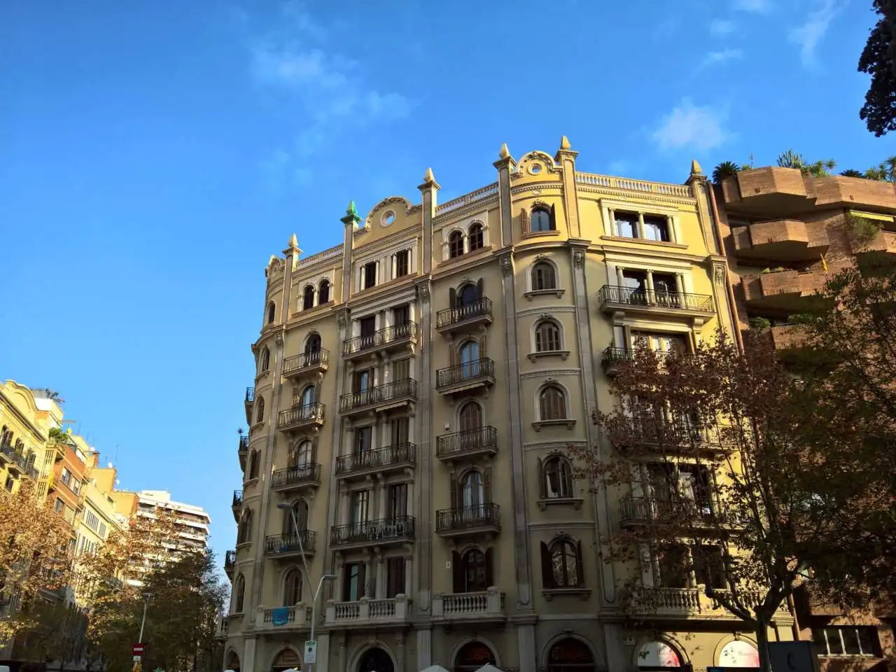 Außenansicht von Garage zur Miete in Barcelona