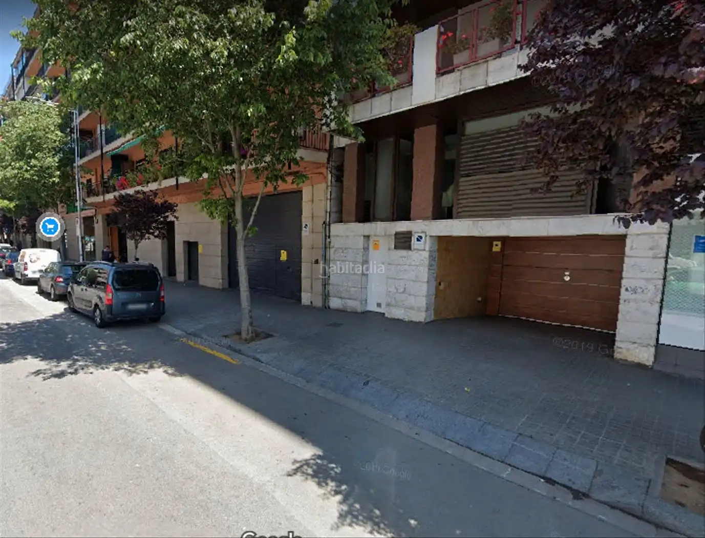 Moto in affitto a Plaça Josep Serrat i Bonastre 10