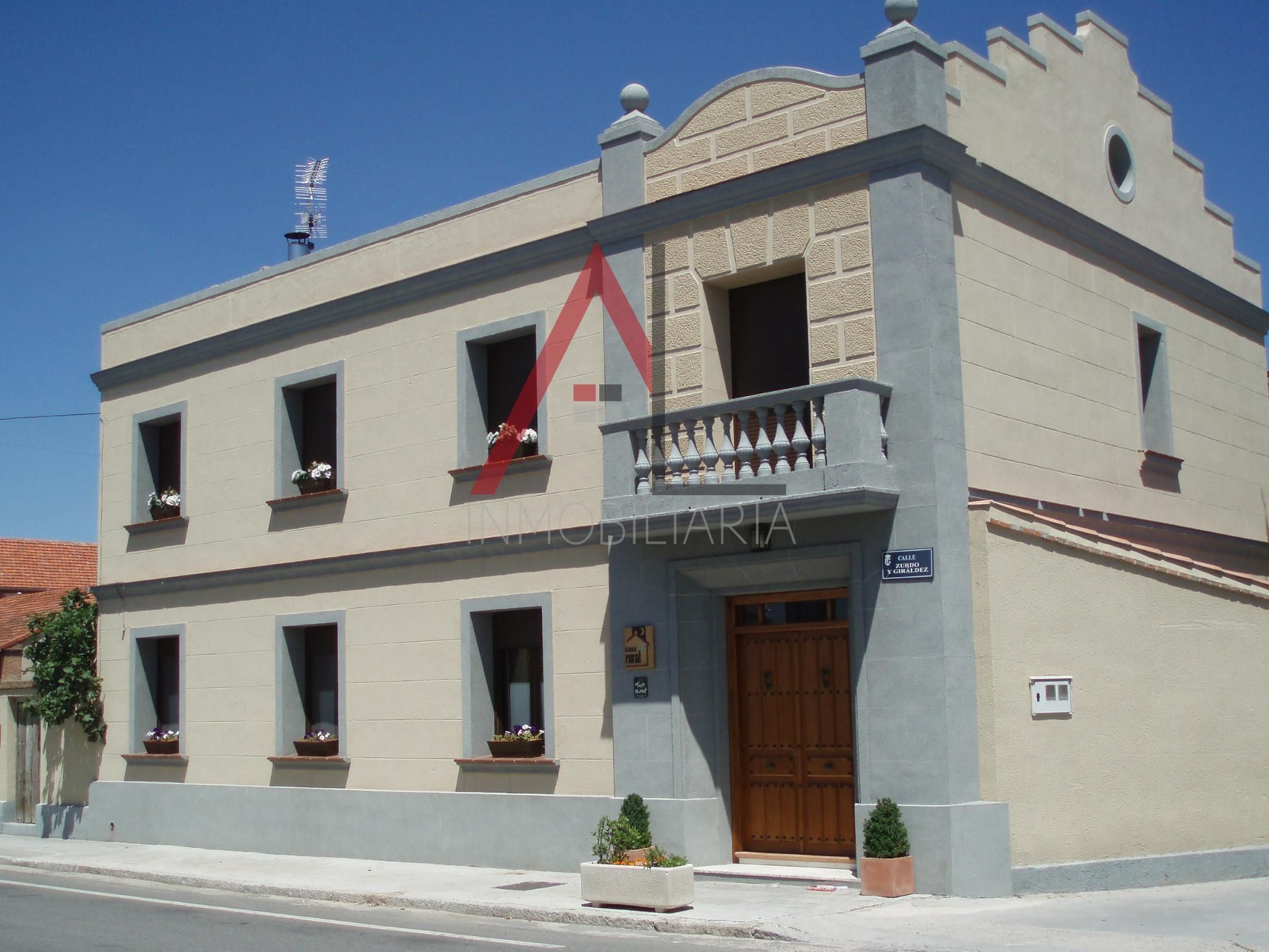 Vista exterior de Casa o xalet en venda en Navas de Oro amb Calefacció, Jardí privat i Parquet