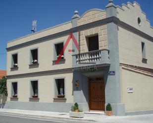 Vista exterior de Casa o xalet en venda en Navas de Oro amb Terrassa